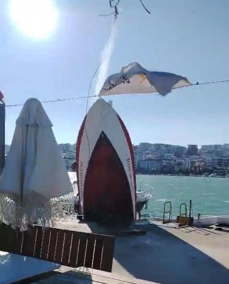 Halat koptu, çıkartılmaya çalışılan tekne yine denize düştü