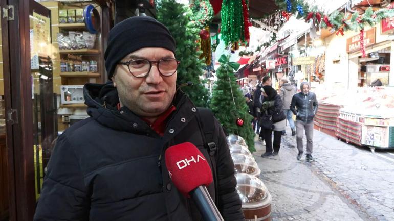 Yeni yıla bir gün kala Eminönünde alışveriş yoğunluğu