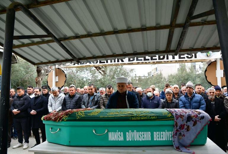 Boşanma aşamasındaki eşinin öldürdüğü Kadriyenin tabutunu kadınlar taşıdı