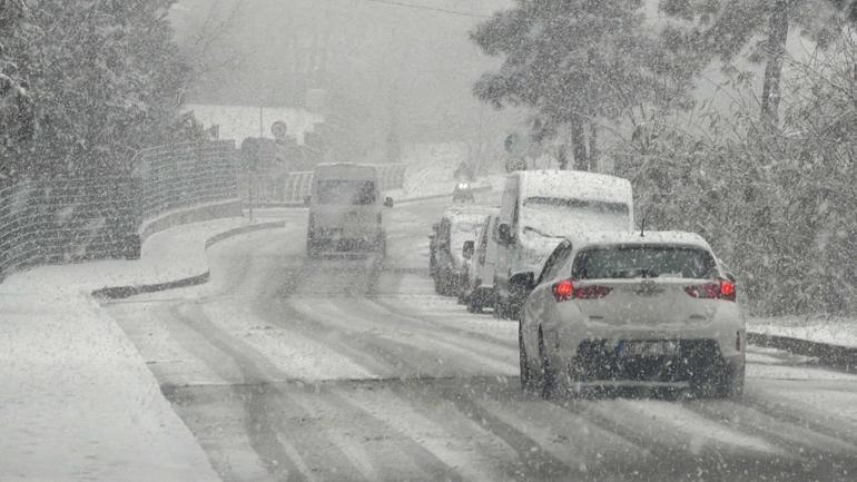 Bartında kar yağışı nedeniyle 16 köy yolu ulaşıma kapandı