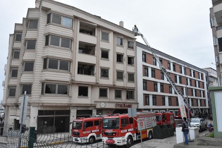 Atıl haldeki otel binasında patlama sonrası yangın; 2 işçi dumandan etkilendi