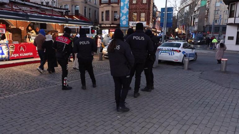 Ortaköyde yılbaşı kutlamaları öncesi yoğunluk