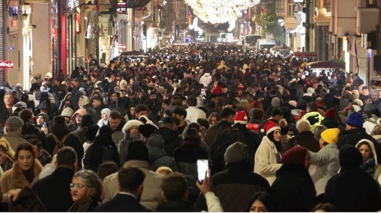 İstanbulda yeni yıla saatler kala yoğunluk