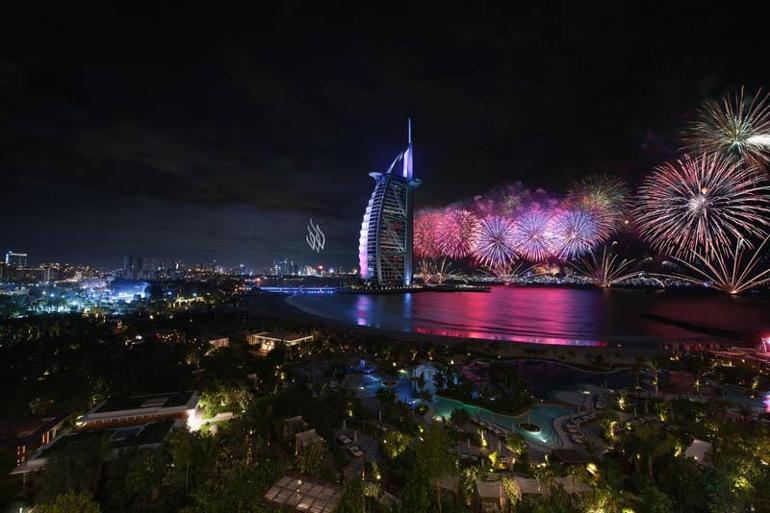 Birleşik Arap Emirlikleri yeni yıla girdi