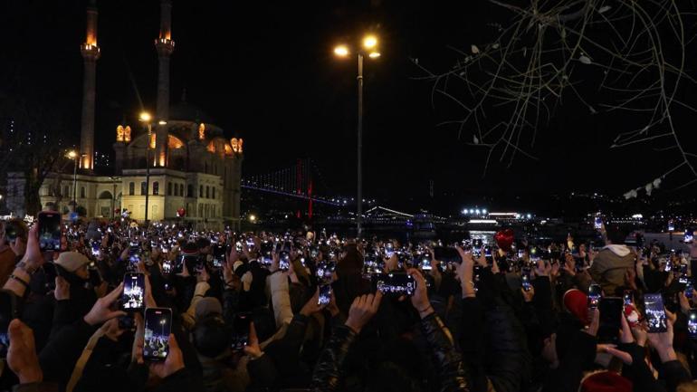 İstanbulda yeni yıl coşkusu