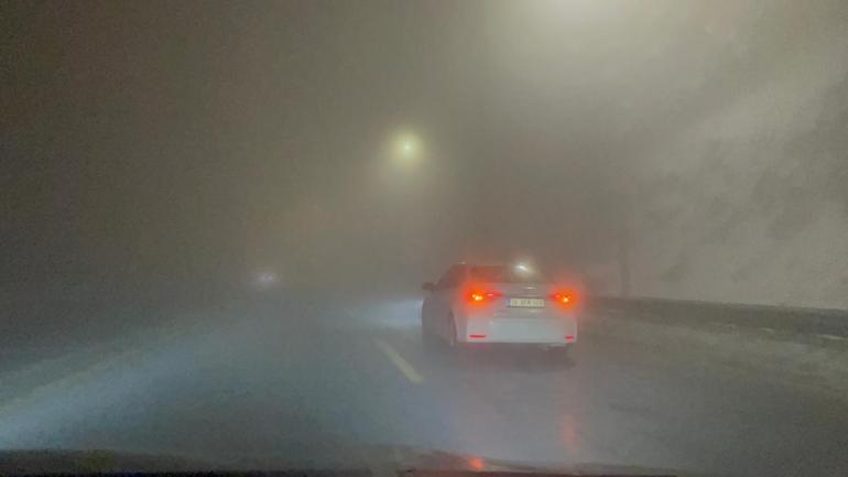 Kayseri-Erciyes yolunda yoğun sis etkili oldu