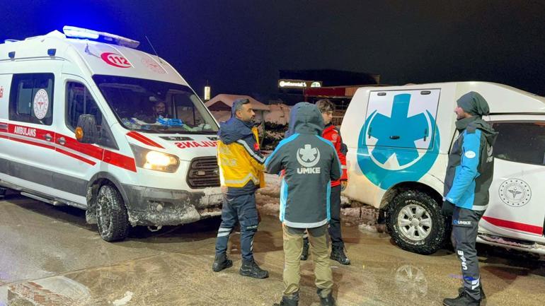 Gaziantep’te kardan yolu kapanan köydeki epilepsi hastasına yürüyerek ulaştılar