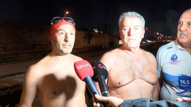 Fatihte 2026ya buz gibi suda yüzerek girdiler