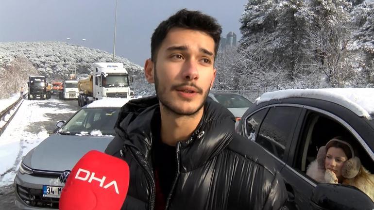 Kar yağışının etkili olduğu Kağıthanede araçlar ilerlemekte zorlandı