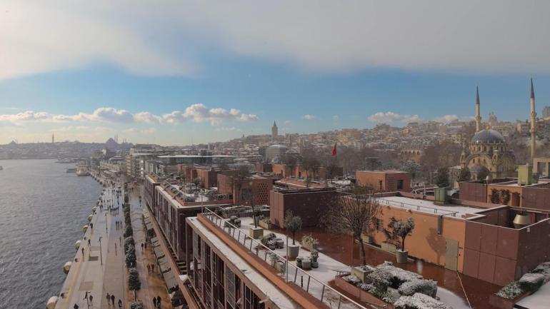 Tarihi yarımada beyaza büründü, seyirlik manzara havadan görüntülendi