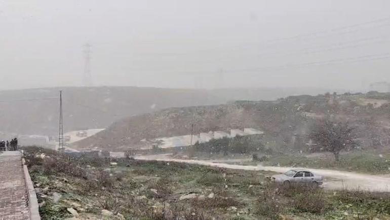 İstanbulda kar yağışı etkili oluyor