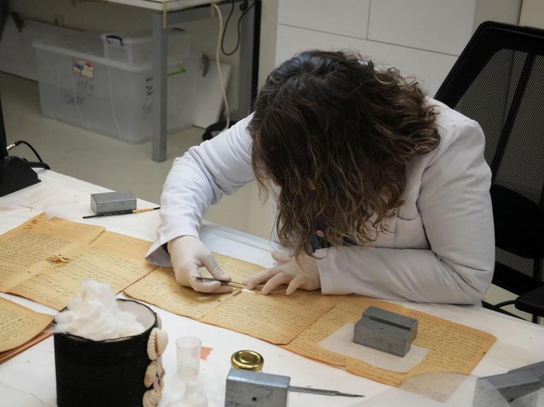 Bakan Ersoydan Konservasyon Laboratuvarına ziyaret