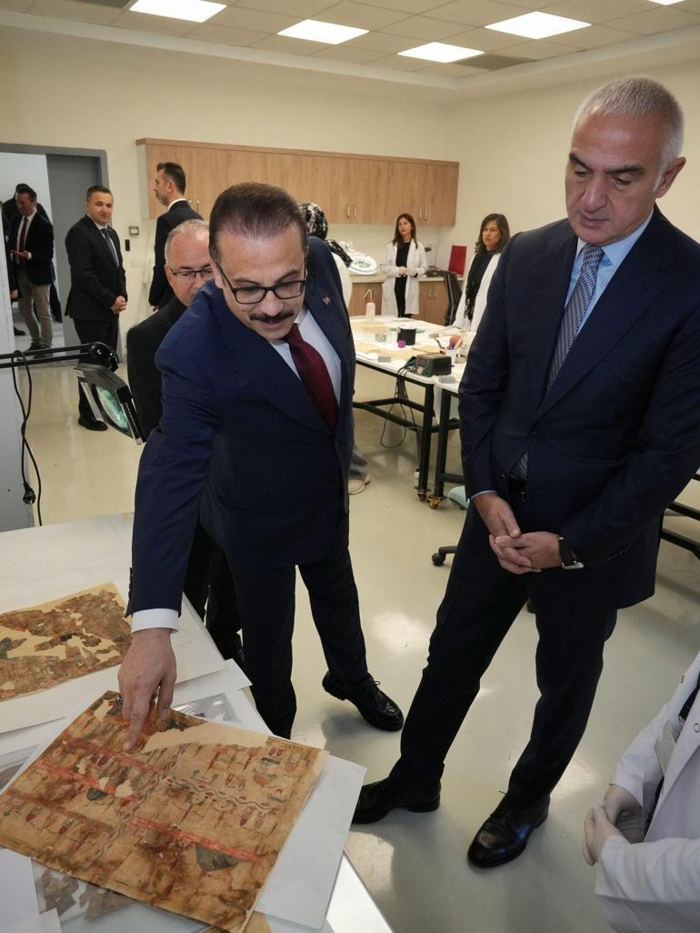 Bakan Ersoydan Konservasyon Laboratuvarına ziyaret