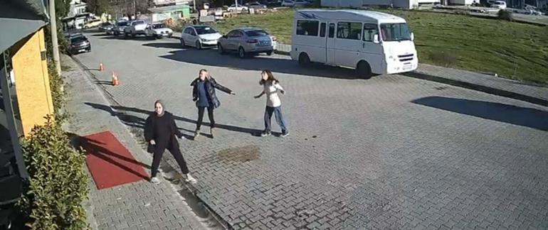 Muğlada 3.5 büyüklüğünde deprem, o anlar güvenlik kamerasında