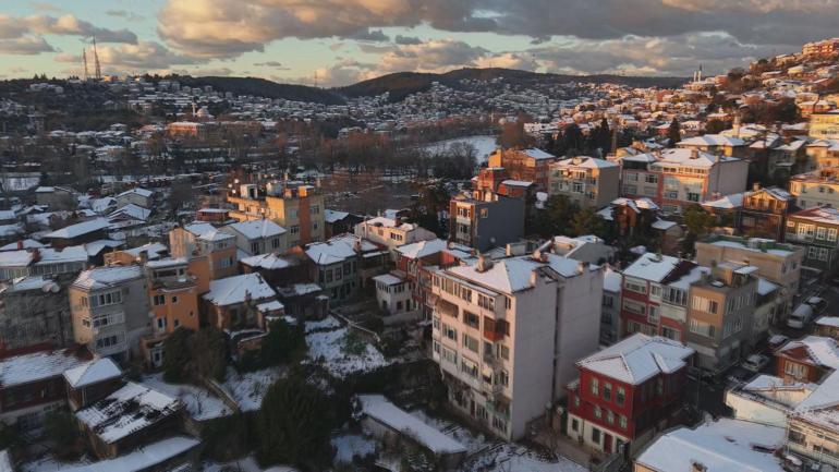 Beykoz beyaza büründü; manzara havadan görüntülendi