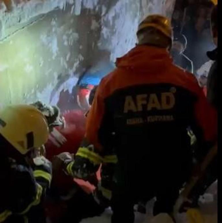 Bitlis’te seyir halindeki yakıt tankeri üzerine çığ düştü; sürücü sağ kurtarıldı