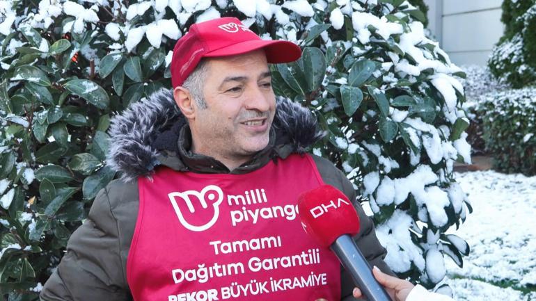 Milli Piyango yılbaşı çekilişinde 266 milyon liranın isabet ettiği bileti satan gezici bayi: Güzel yerlerde harcamasını temenni ederim