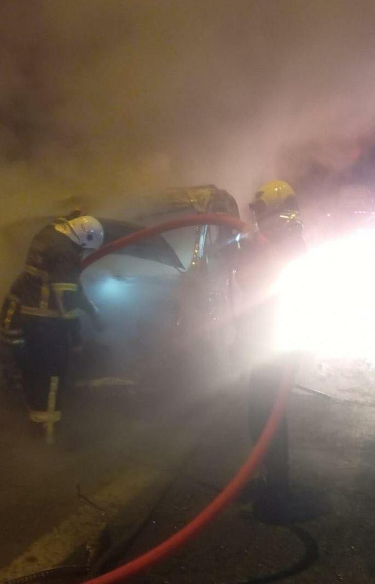 Adanada seyir halindeyken alev alan çekici yandı