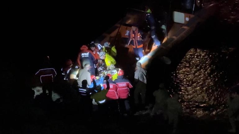 Sarıyer’de ormanda kaybolan kadın kayalıklara düştü; 7 saatlik çalışmayla denizden kurtarıldı