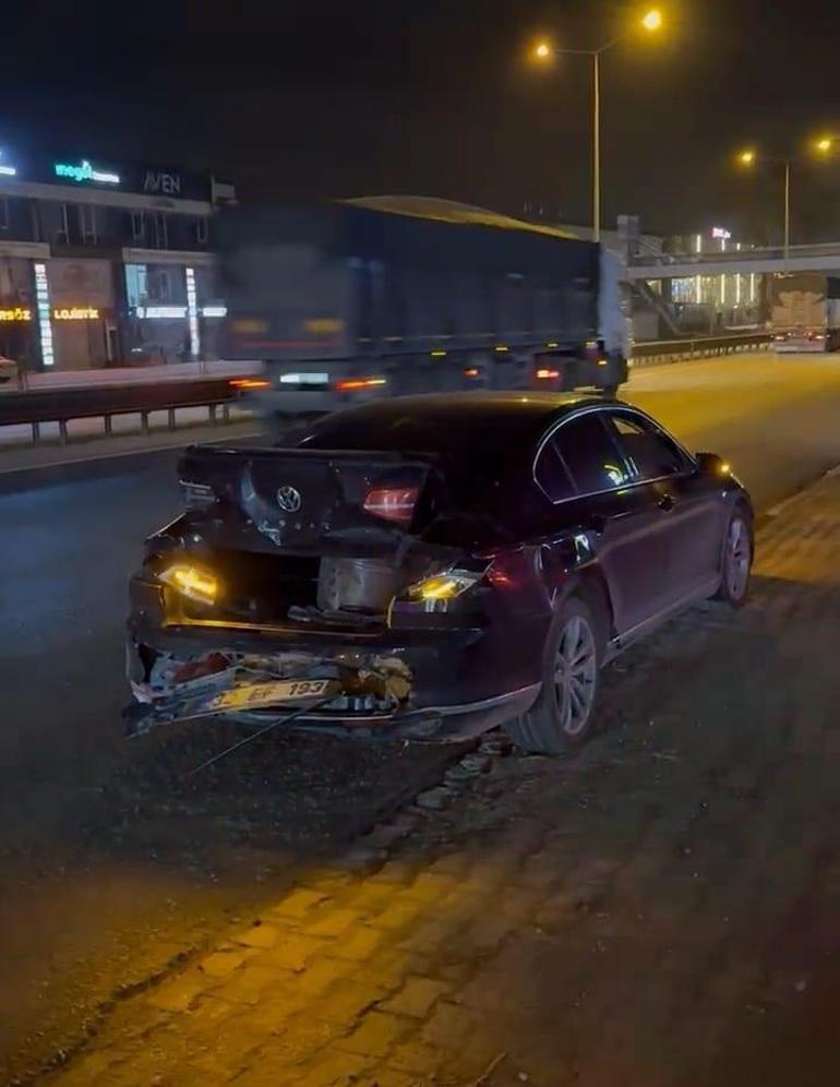 Bursa’da iki otomobil çarpıştı: 3 yaralı