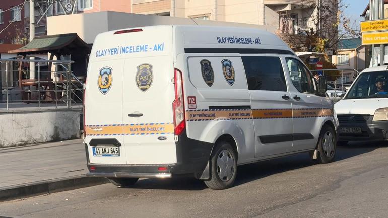 Gebze’de silahla araçtan açılan ateşte 2 kişi yaralandı