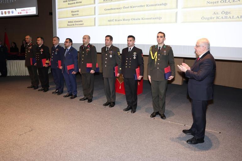 Bakan Güler, Madalya Tevcih, Başarılı Birlik ve Personelin Ödüllendirilmesi Törenine katıldı