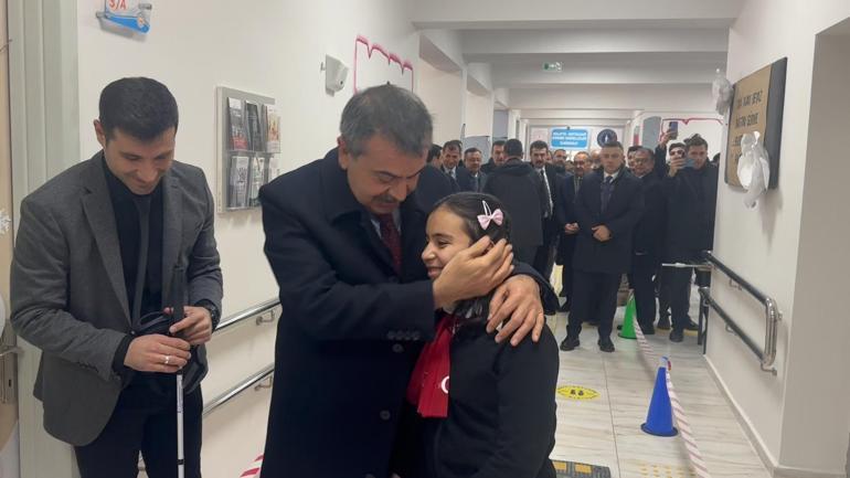 Bakan Tekin: Yaratılıştan olan farklılıkları zenginlik olarak görüyoruz