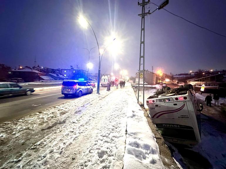 Malatyada işçi servis midibüsü devrildi; 9 yaralı