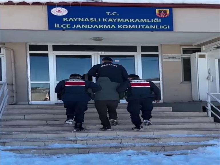 Otomobili ile hız yapan sürücü gözaltında