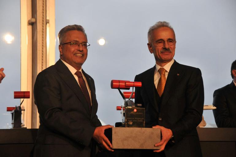 THY’nin 100 milyar lira değerindeki 8 yeni yatırımının temeli atıldı