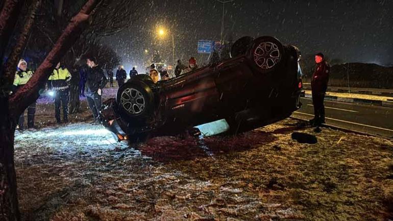 Kütahya’da aynı kavşakta yarım saat arayla 2 otomobil takla attı: 3 yaralı