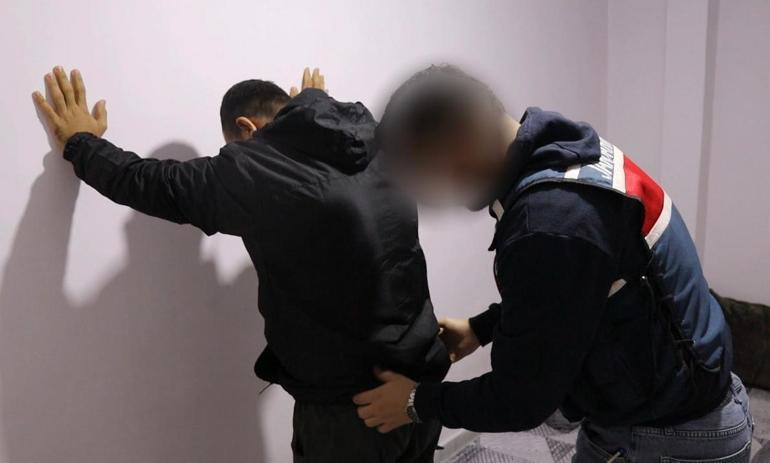Mersin merkezli 9 ilde DEAŞ operasyonu: 9 tutuklama