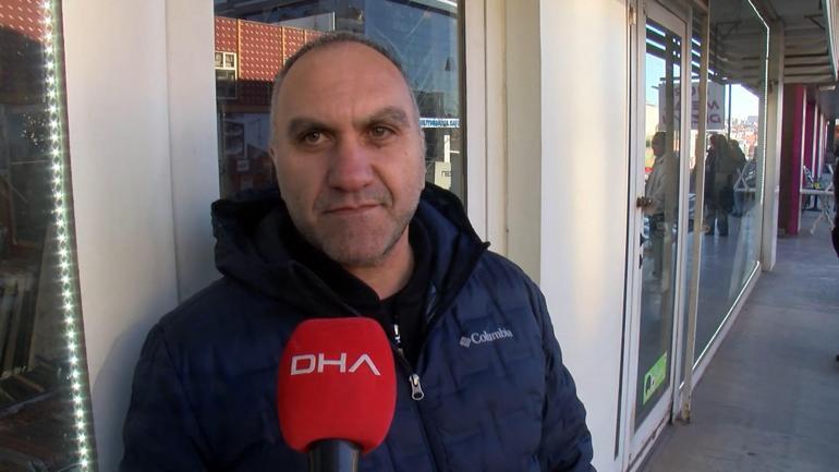 Ümraniyede fren yerine gaza basan sürücü park halindeki otomobile çarptı; kaza kamerada