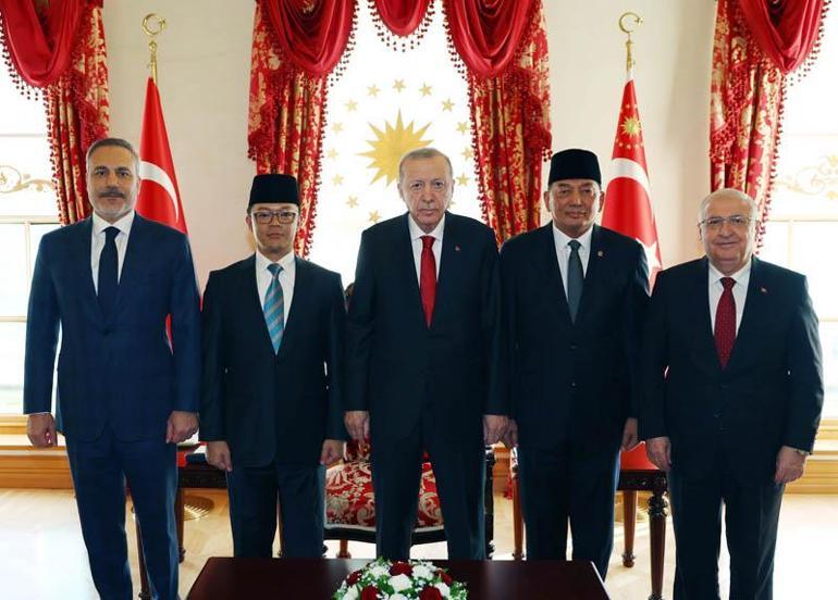 Cumhurbaşkanı Erdoğan, Endonezya Dışişleri ve Savunma Bakanlarını kabul etti