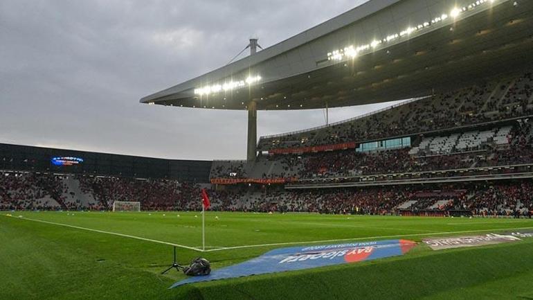 Süper Kupada derbi heyecanı başladı