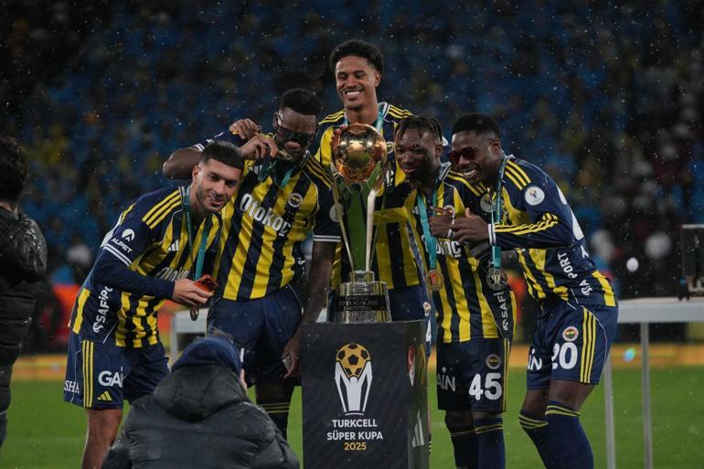 Turkcell Süper Kupa 2025’in sahibi Fenerbahçe oldu