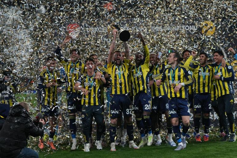 Turkcell Süper Kupa 2025’in sahibi Fenerbahçe oldu