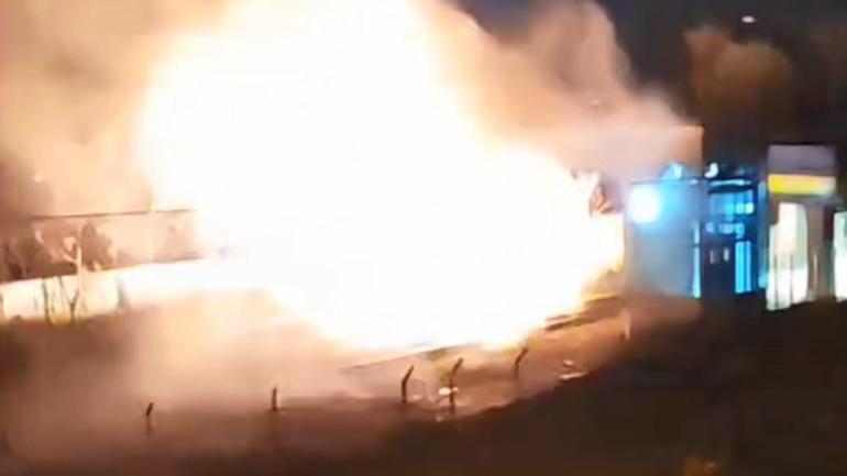 Bakırköyde metro durağındaki yangın söndürüldü