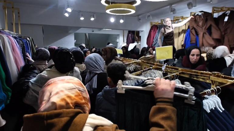 Sultangazide mağaza açılışında izdiham yaşandı