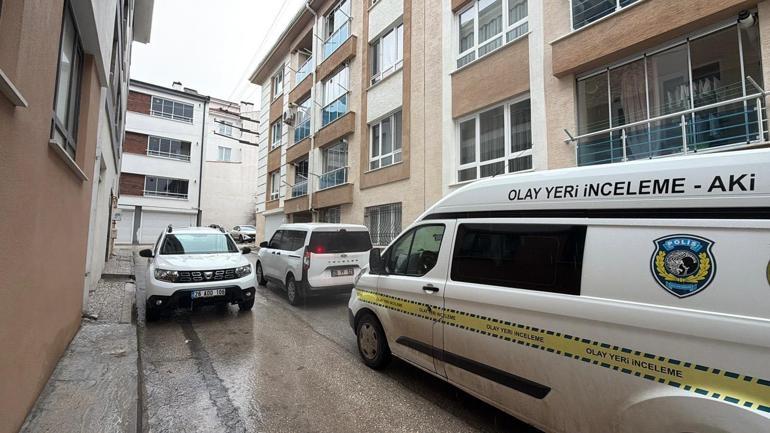 Yalnız yaşadığı evinde ölü bulundu