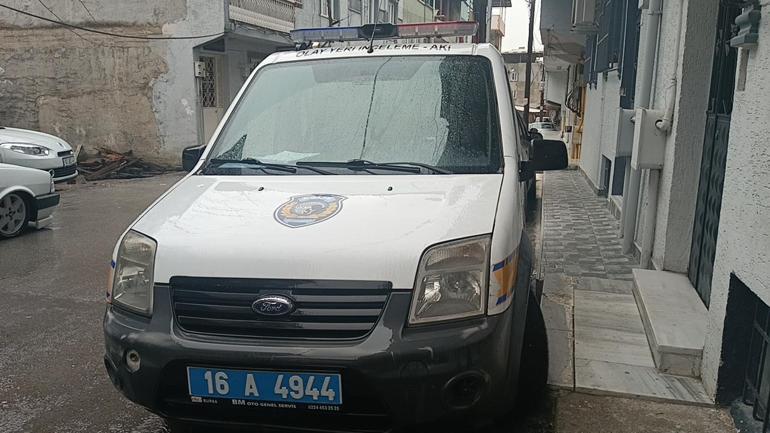 Boşanma aşamasındaki eşini tabancayla vurup, polise teslim oldu