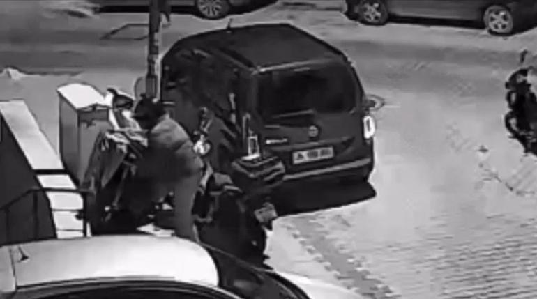 Üsküdarda 53 bin lira değerindeki motosiklet parçası hırsızlığı kamerada