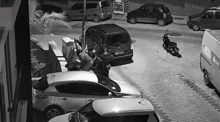 Üsküdarda 53 bin lira değerindeki motosiklet parçası hırsızlığı kamerada
