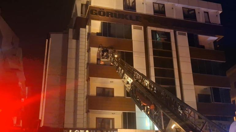 Bursada 7 katlı otelde yangın paniği: 8 kişi dumandan etkilendi