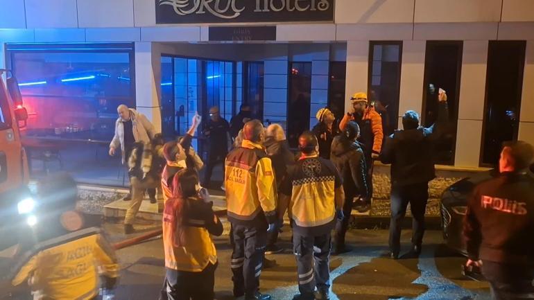 Bursada 7 katlı otelde yangın paniği: 8 kişi dumandan etkilendi