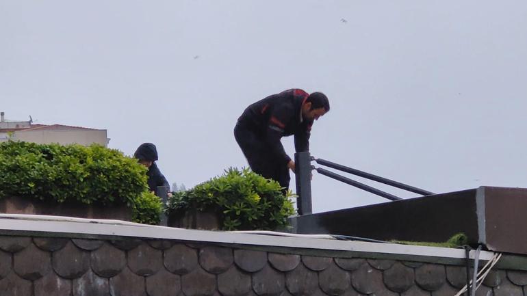 Bebek Otelde kaçak yapılar yıkılıyor