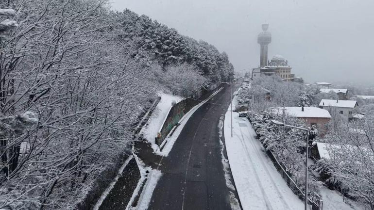 İstanbulda kar yağışı etkili oluyor