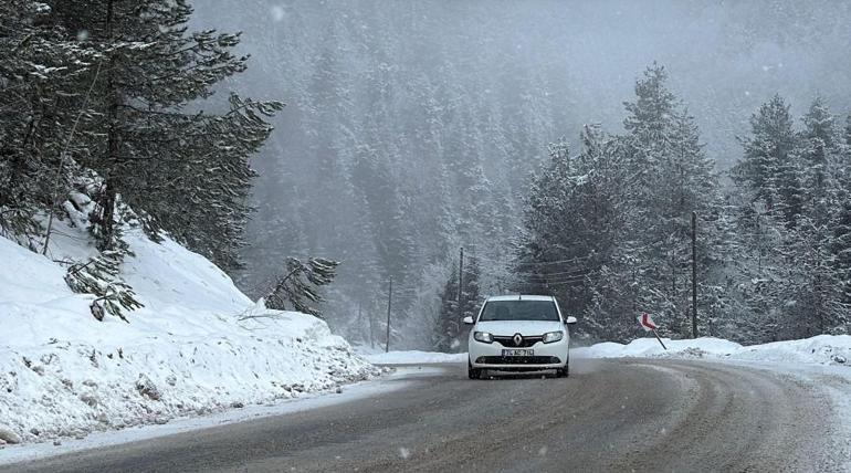 Karabükün yüksek kesimlerinde kar yağışı
