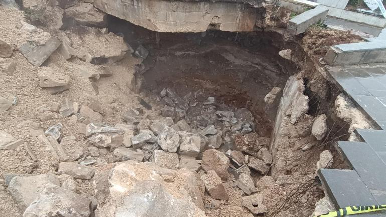 Gaziantepte caminin avlusunda çökme