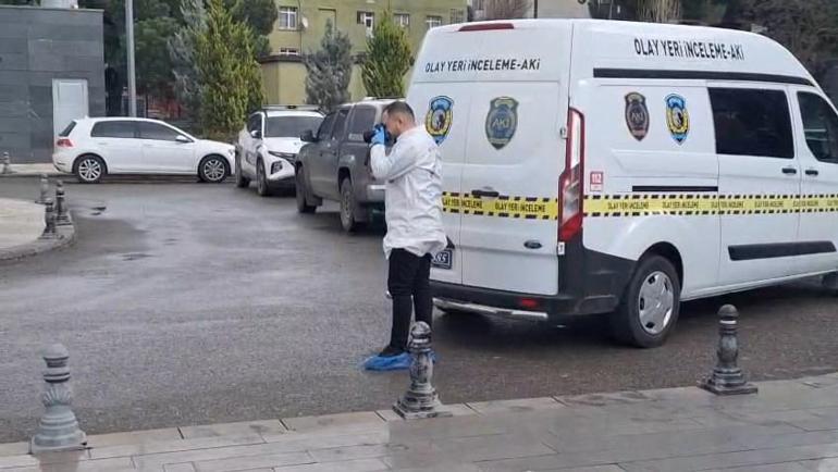 Kartal Bölge Adliye Mahkemesinde savcı hakimi silahla vurdu